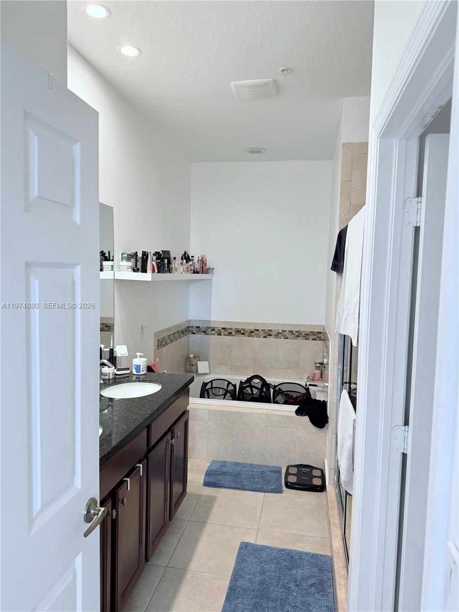 MIRAMAR RESIDENTIAL PLAT - Residential Lease