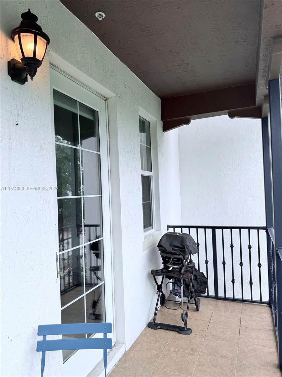 MIRAMAR RESIDENTIAL PLAT - Residential Lease