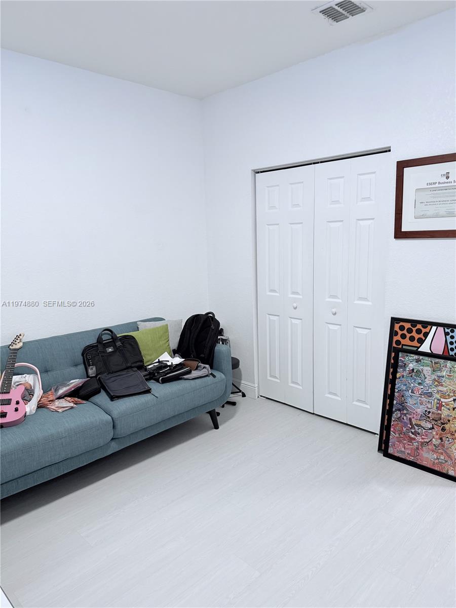 MIRAMAR RESIDENTIAL PLAT - Residential Lease