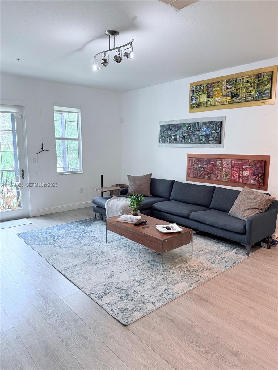 MIRAMAR RESIDENTIAL PLAT - Residential Lease