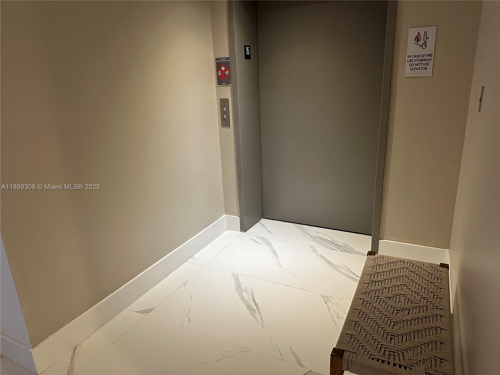 THE HARBOUR NORTH CONDO - Residential Lease