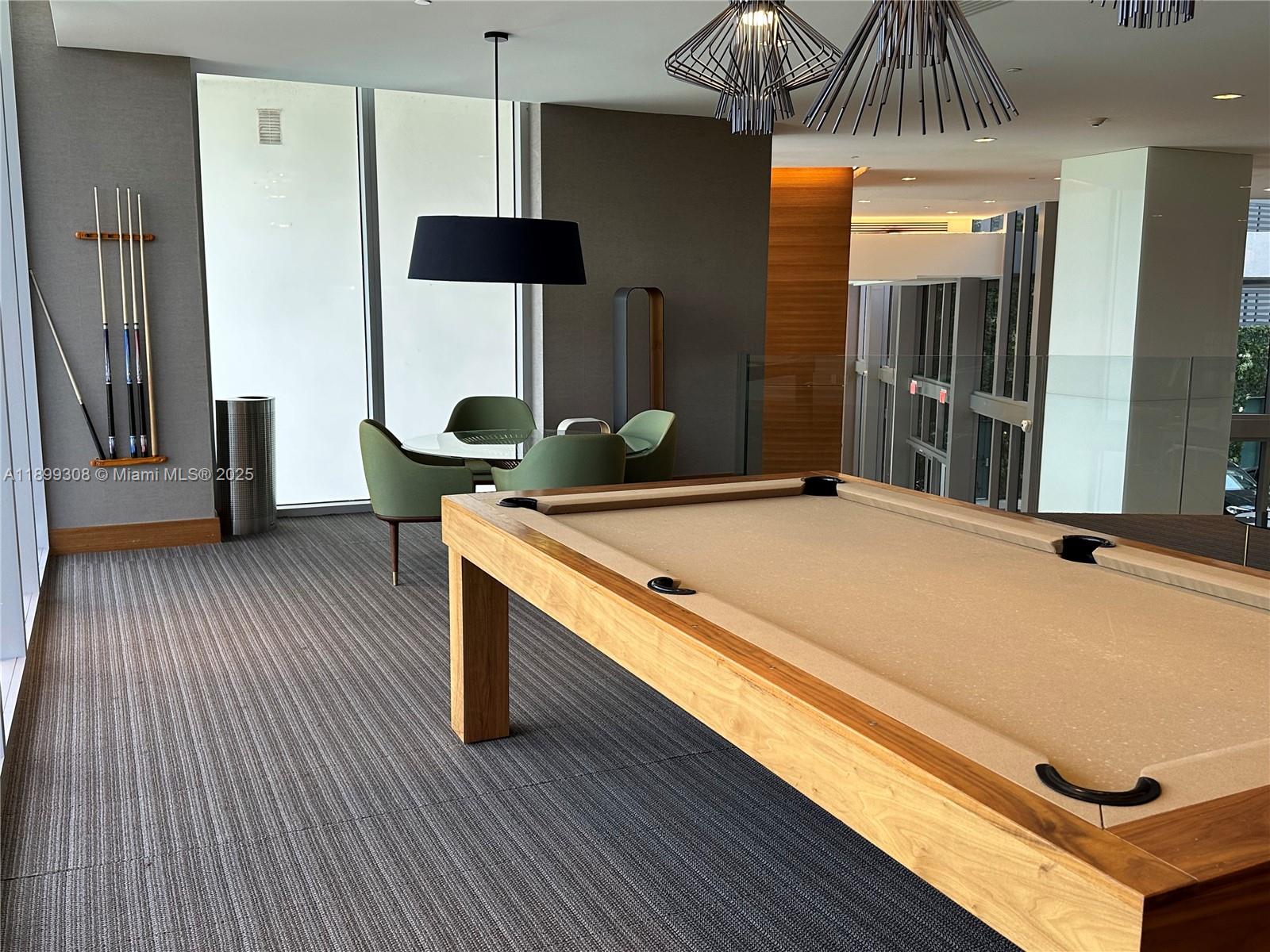 THE HARBOUR NORTH CONDO - Residential Lease