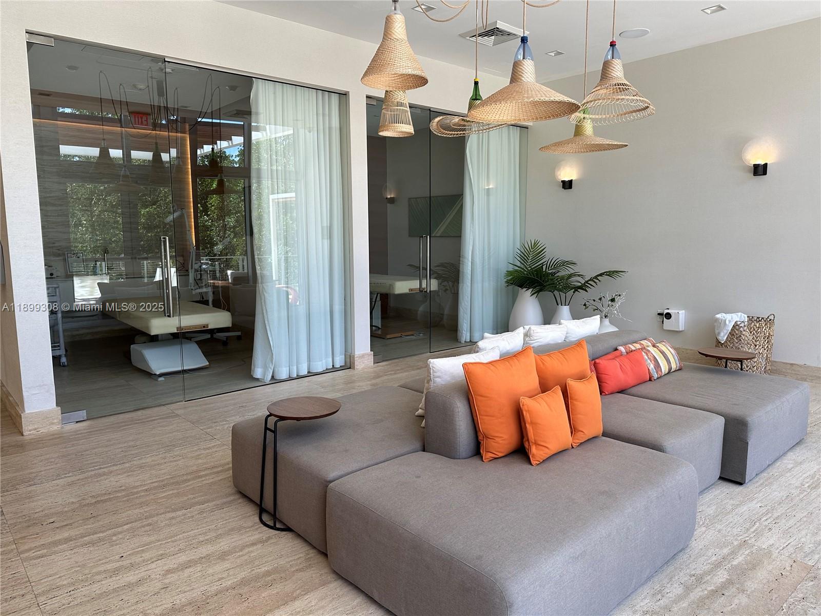 THE HARBOUR NORTH CONDO - Residential Lease