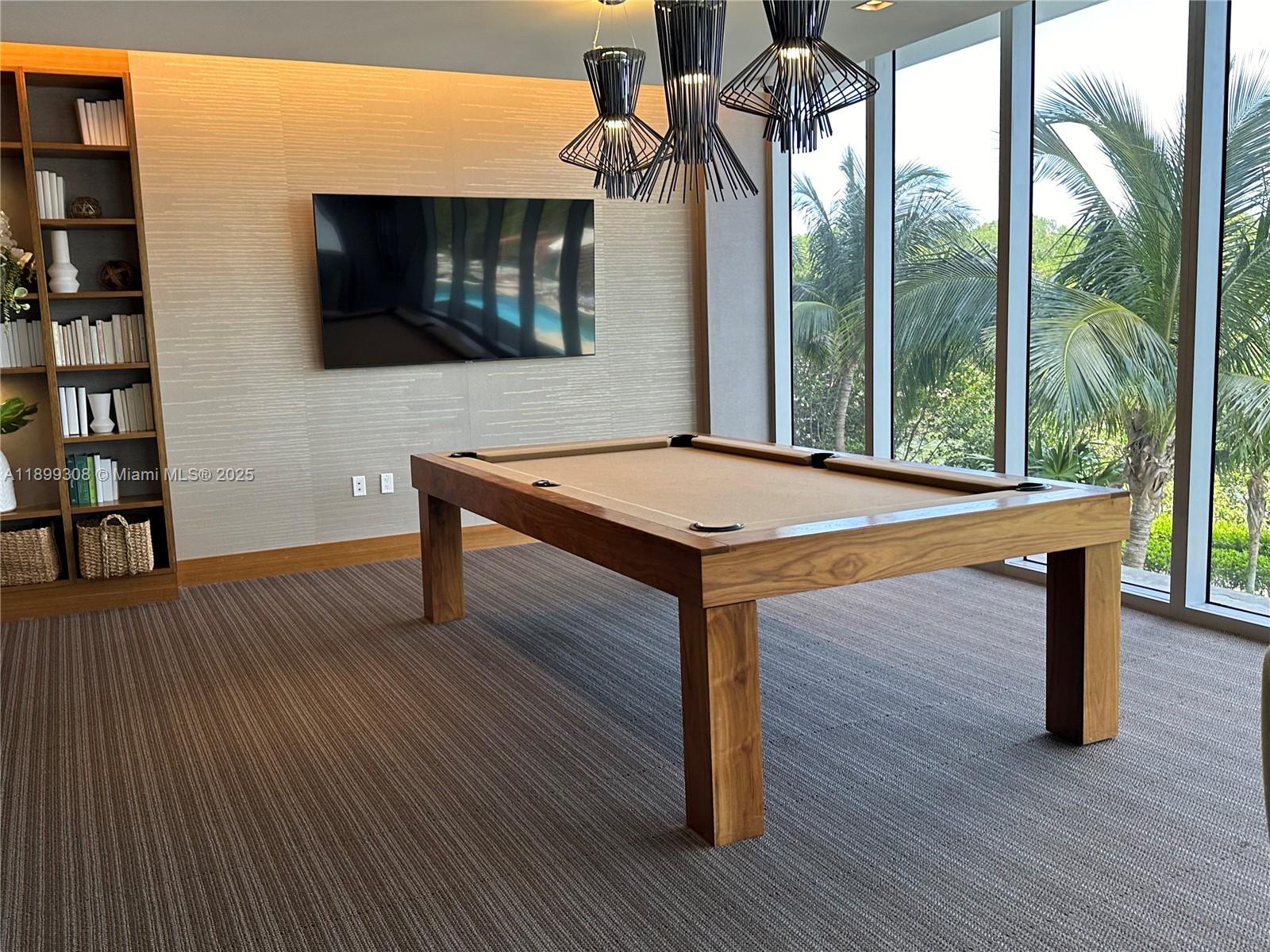 THE HARBOUR NORTH CONDO - Residential Lease