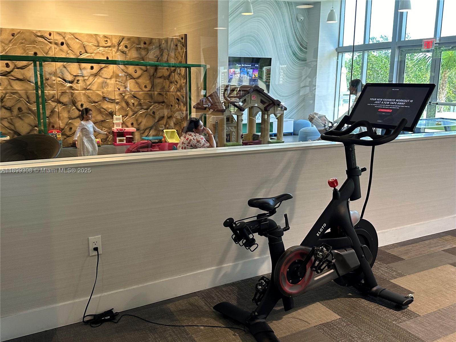 THE HARBOUR NORTH CONDO - Residential Lease