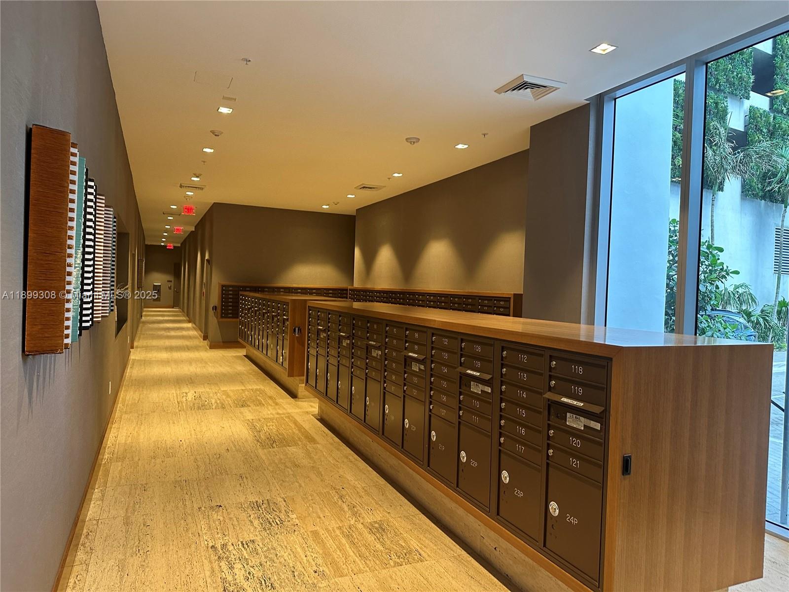 THE HARBOUR NORTH CONDO - Residential Lease