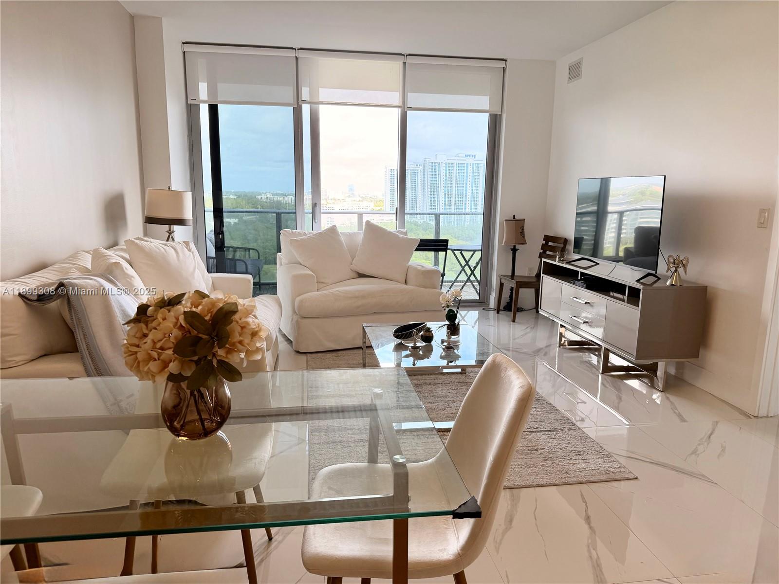 THE HARBOUR NORTH CONDO - Residential Lease