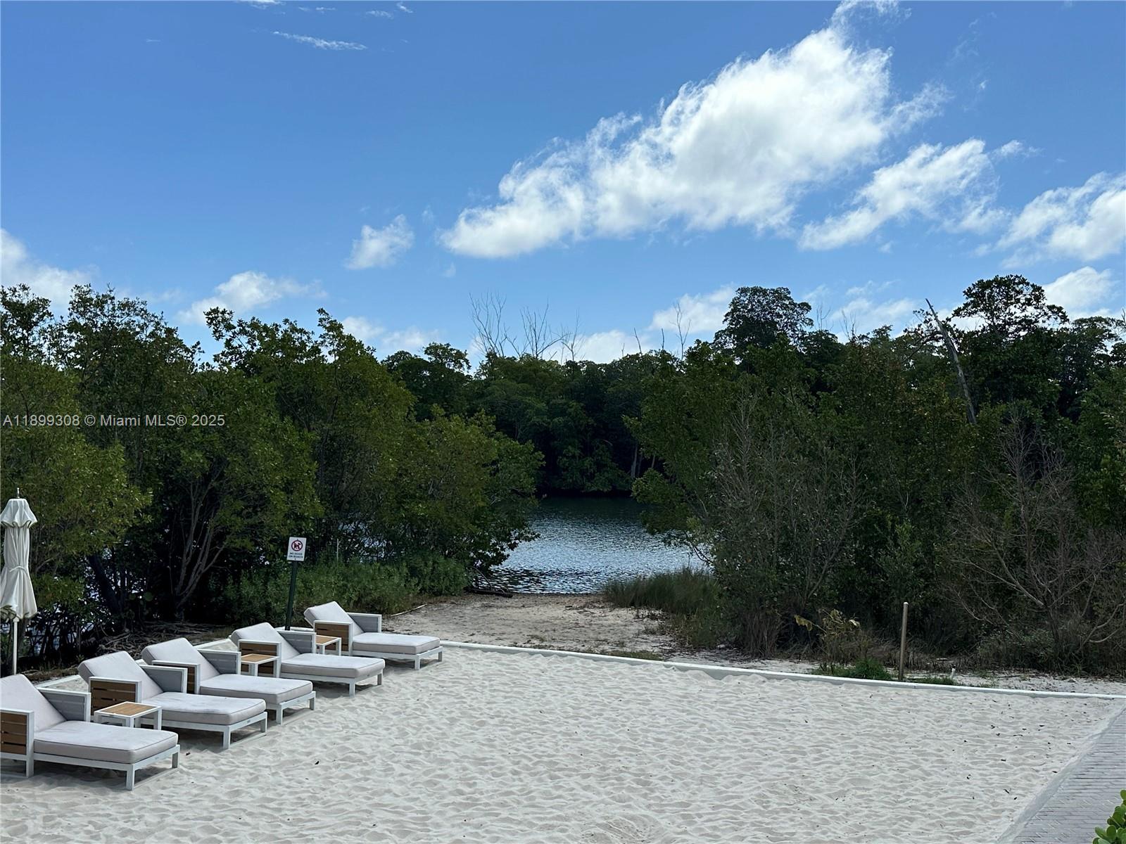 THE HARBOUR NORTH CONDO - Residential Lease