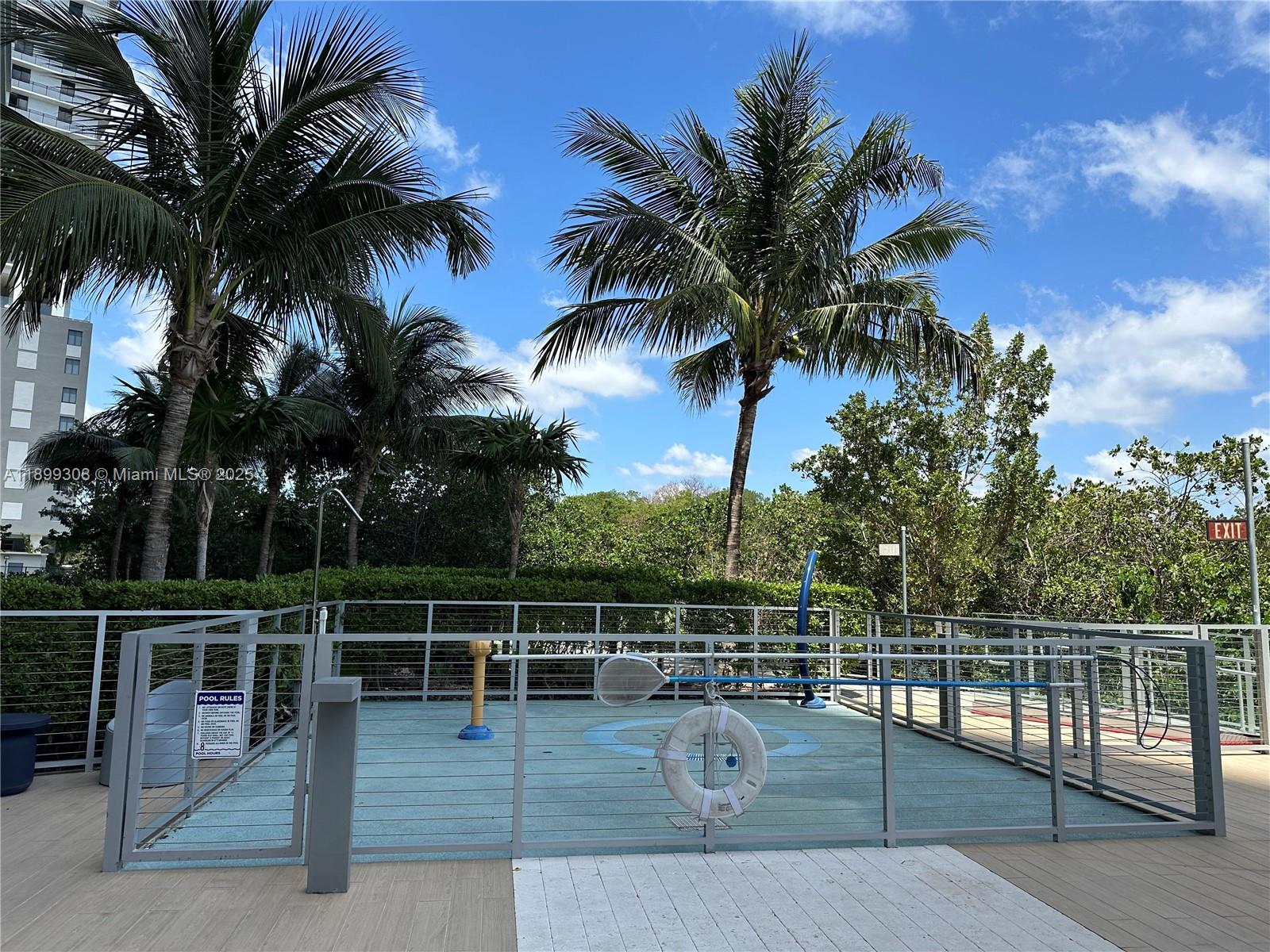 THE HARBOUR NORTH CONDO - Residential Lease