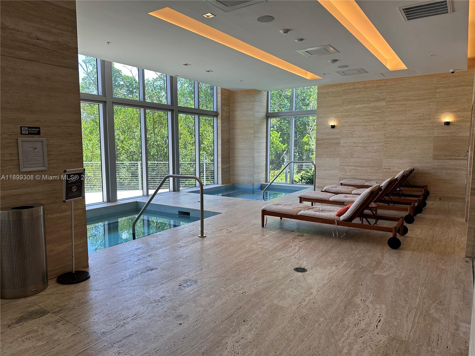 THE HARBOUR NORTH CONDO - Residential Lease