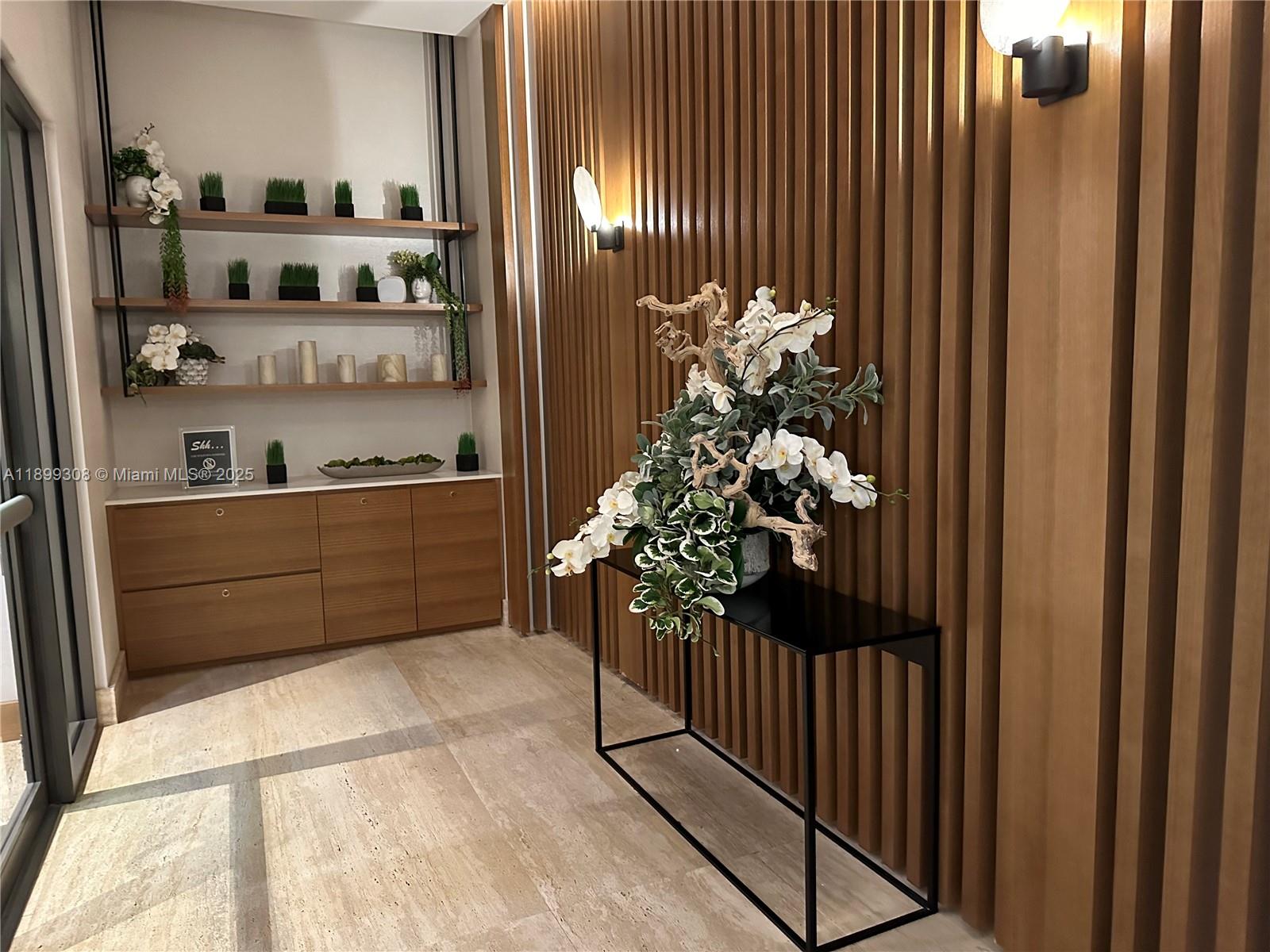 THE HARBOUR NORTH CONDO - Residential Lease