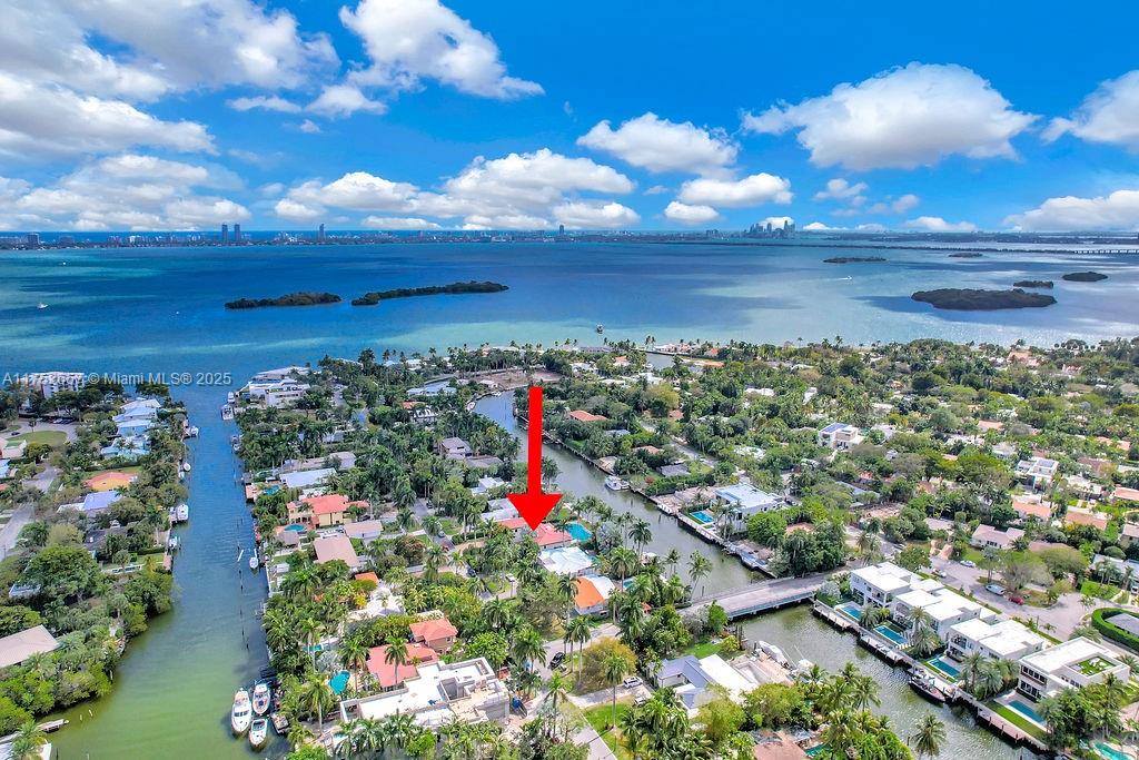 928 Belle Meade Island Dr