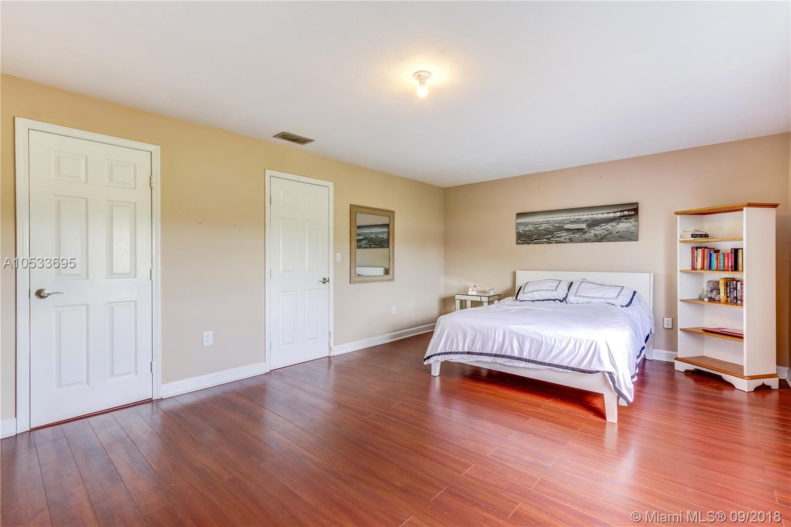 CASTLE ESTATES - Residential