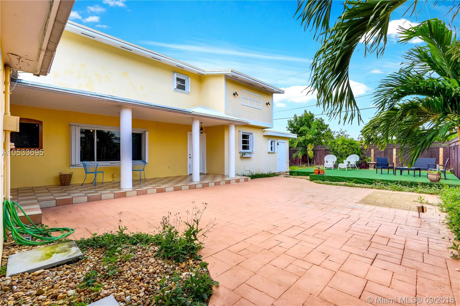 CASTLE ESTATES - Residential