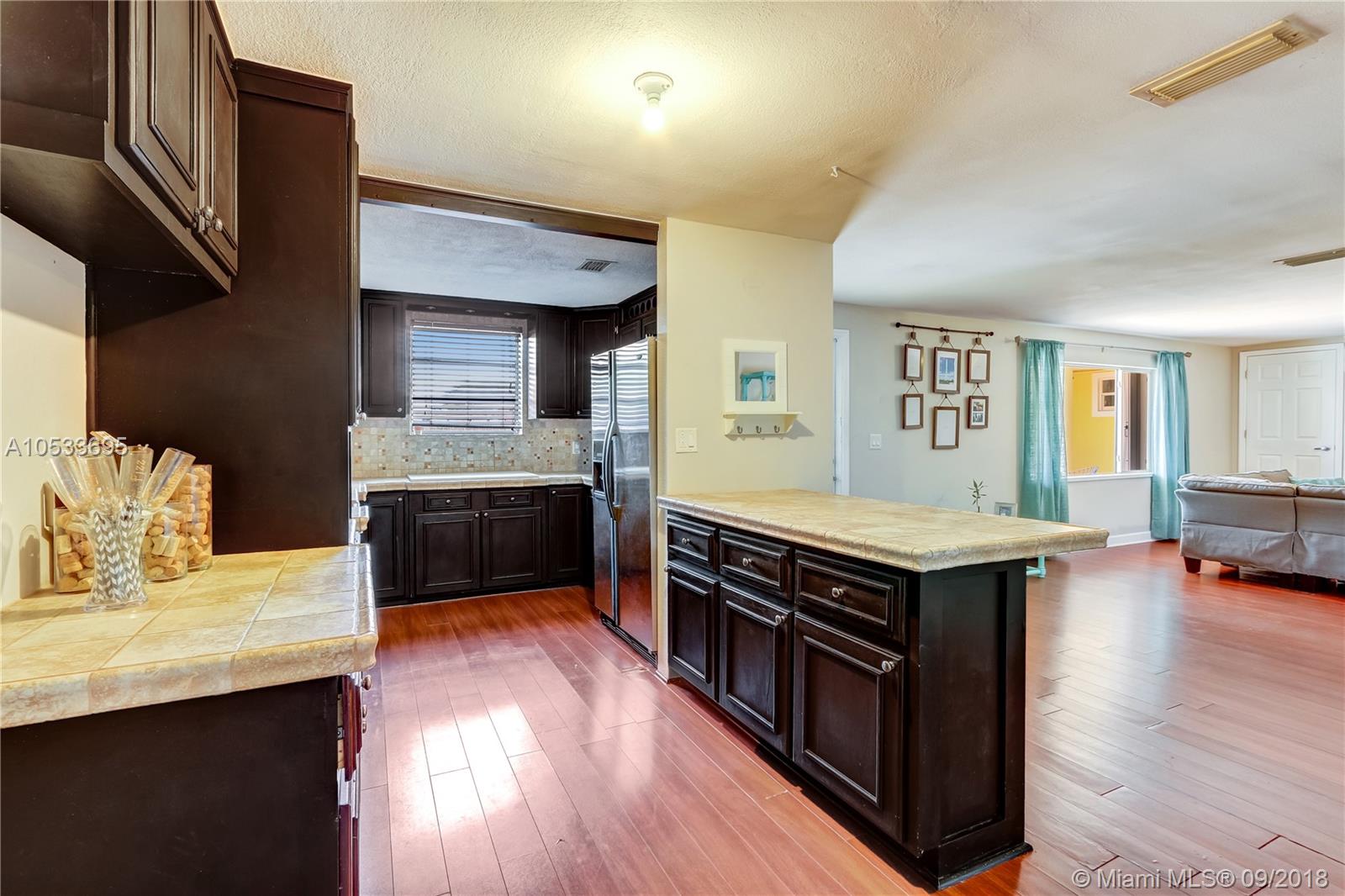 CASTLE ESTATES - Residential