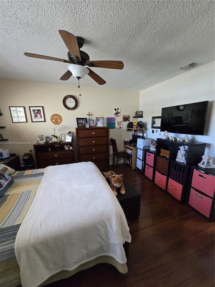 LES CHATEAUX AT INT GARDE - Residential