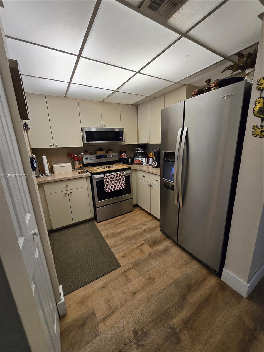 LES CHATEAUX AT INT GARDE - Residential