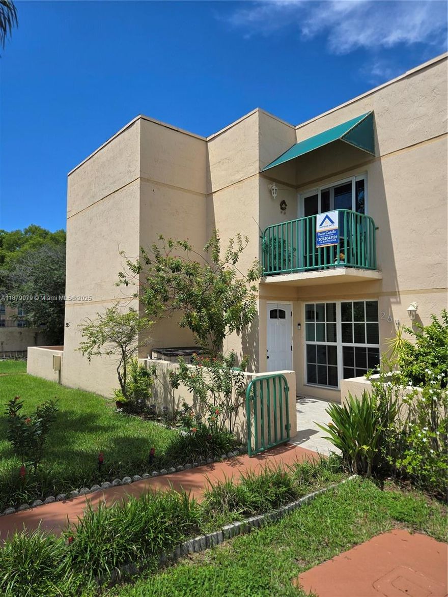 Spacious 2-Bed,2.5-Bath Townhouse-Style Condo Near FIU – Great Investment Opportunity! 
This 2-story, townhouse-style condo offers 1,308 square feet of comfortable living space. Though legally classified as a condo, the layout provides the privacy and feel of a traditional townhouse. Built in 1989, the home features a functional floor plan with spacious living and dining areas, a convenient half-bath on the main level, and two generously sized upstairs bedrooms each with its own private bathroom. This is a prime opportunity to own in a centrally located, fast-improving area with easy access to major highways, shopping, dining, and top educational institutions. Whether you're looking for a primary residence, student housing, or a solid rental investment, this property checks all the boxes.