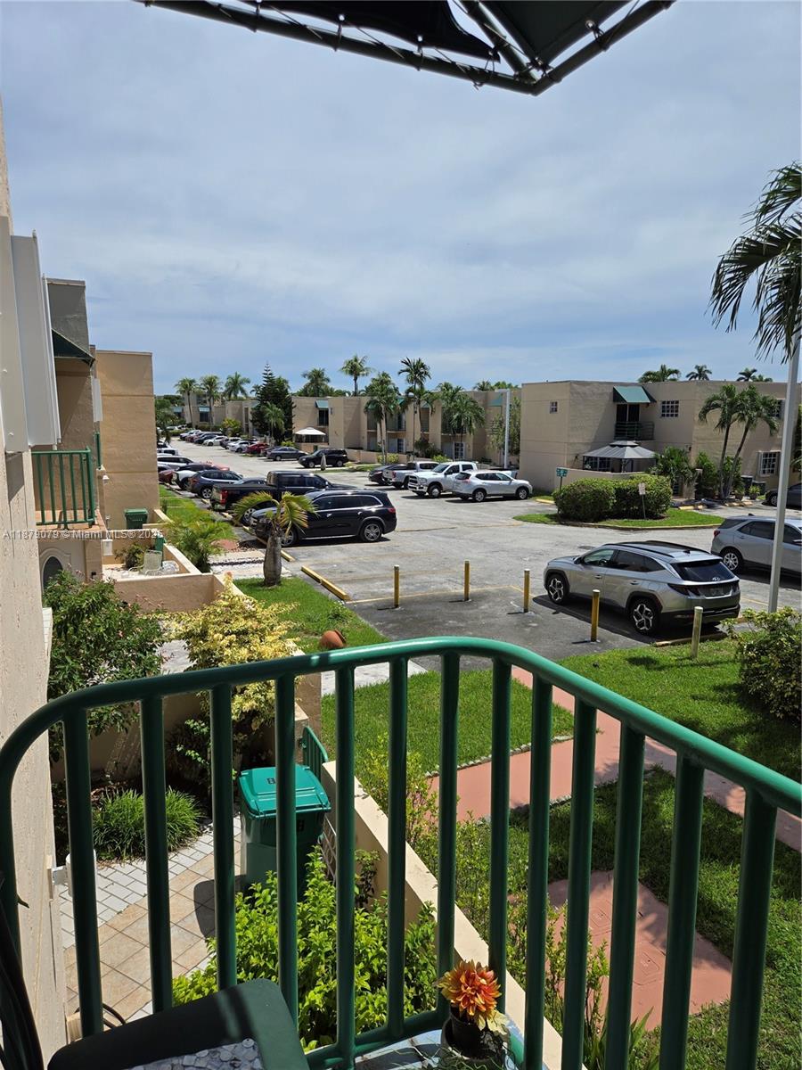 LES CHATEAUX AT INT GARDE - Residential