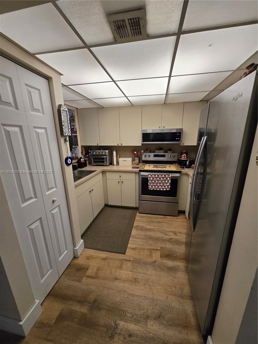 LES CHATEAUX AT INT GARDE - Residential