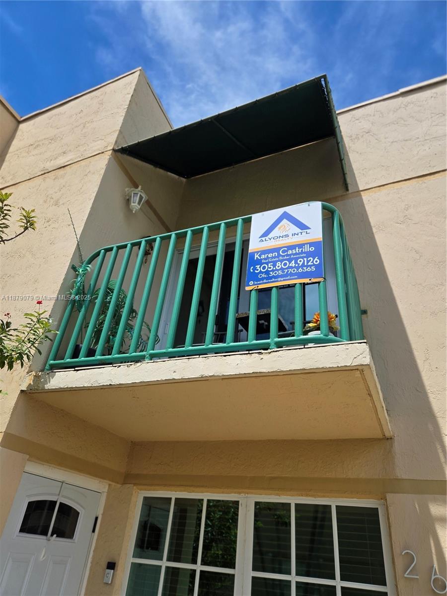 LES CHATEAUX AT INT GARDE - Residential