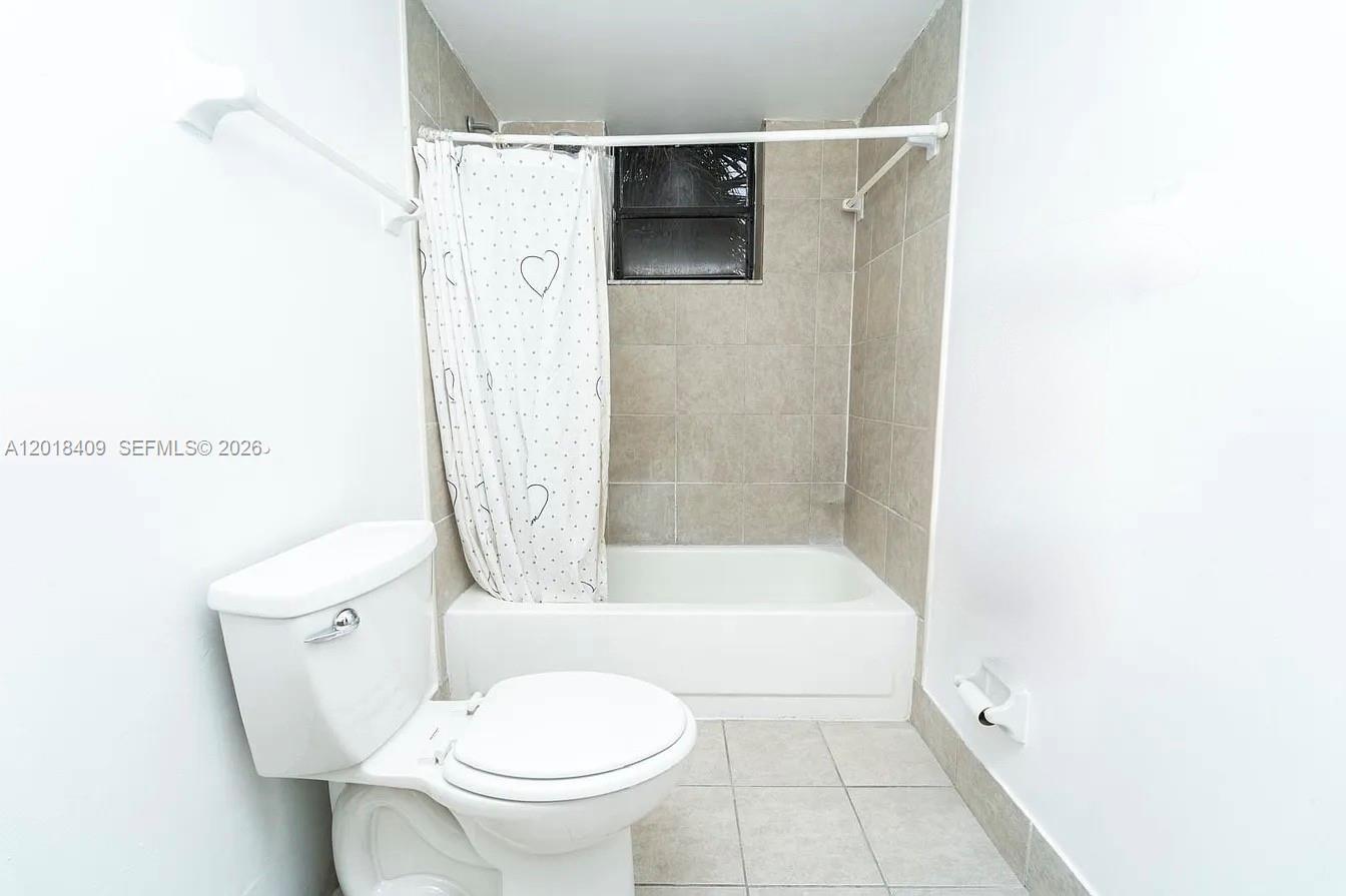 View photos, virtual tours, details... 576 NW 114th Ave 203