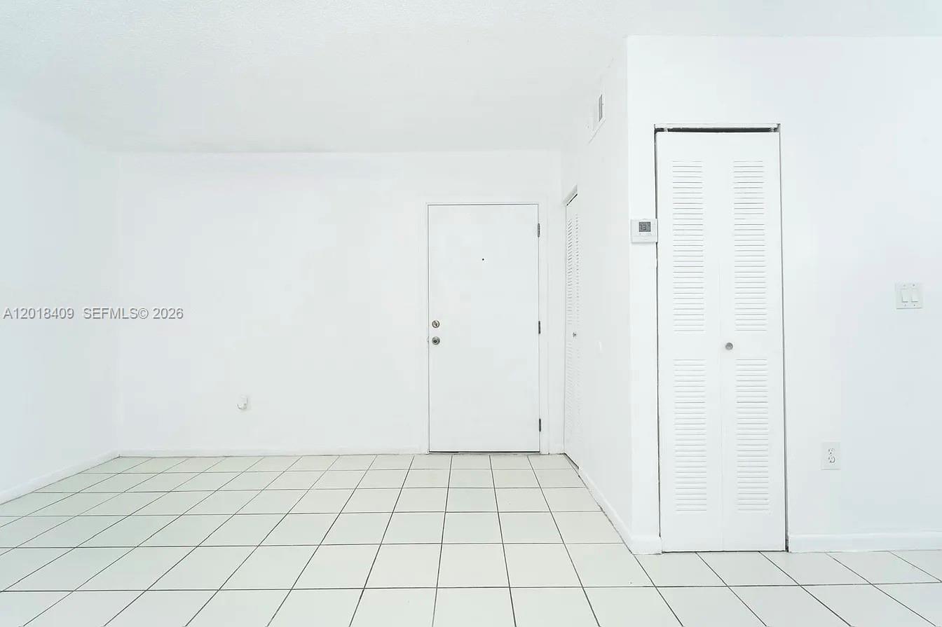 View photos, virtual tours, details... 576 NW 114th Ave 203
