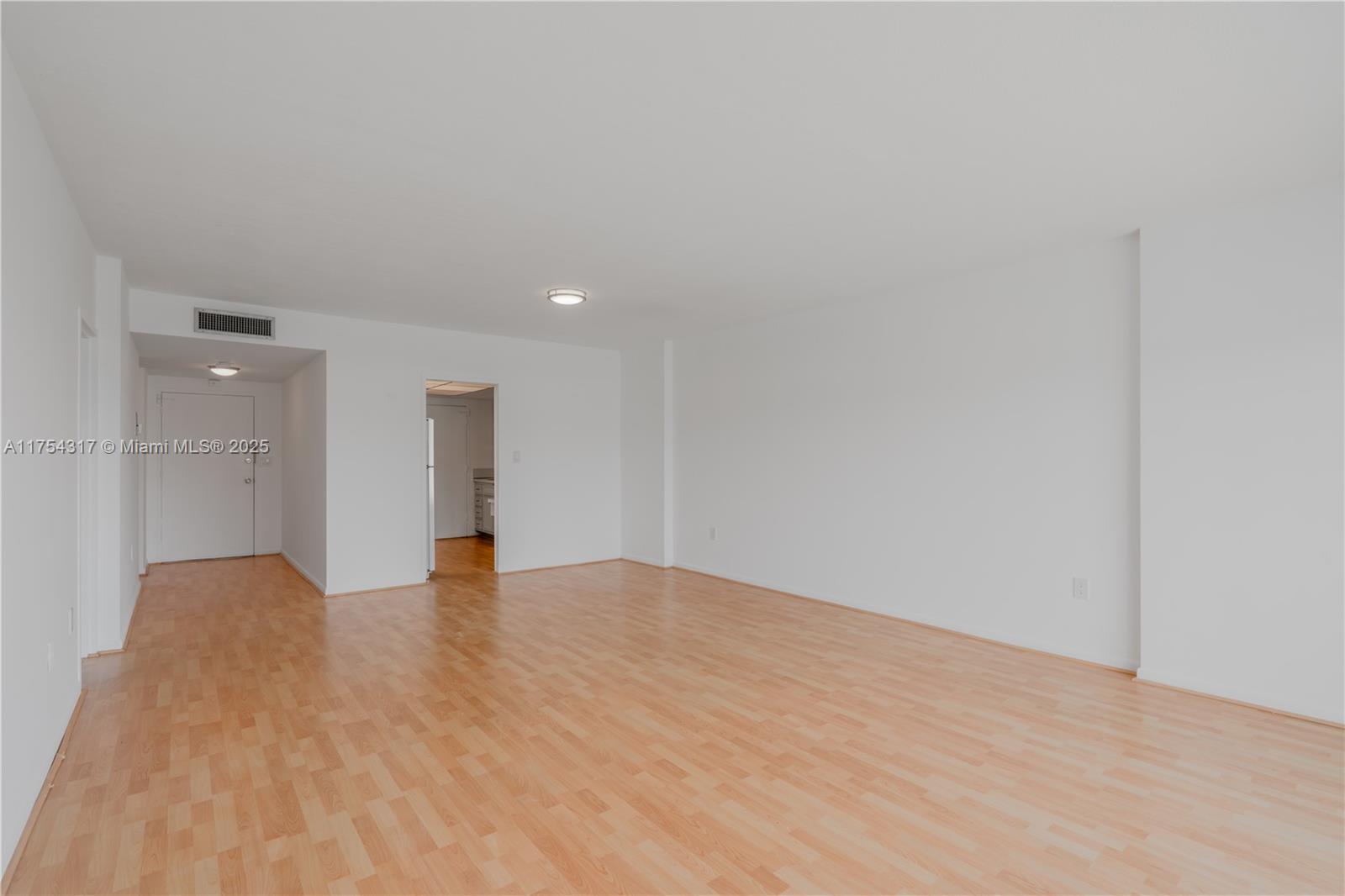 THE SHORES CONDO - Residential