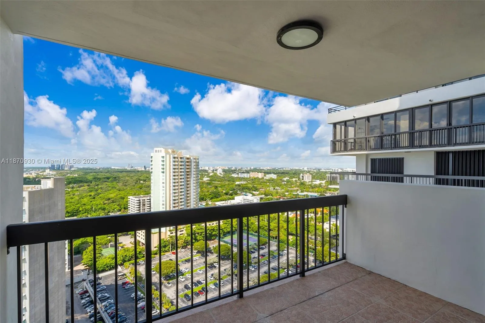 Miami, Florida 33129, United States, 1 Bedroom Bedrooms, ,2 BathroomsBathrooms,Residential,Active,203295