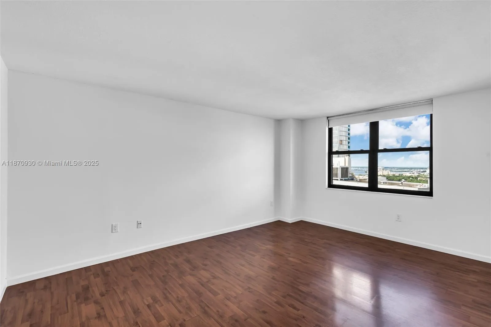 Miami, Florida 33129, United States, 1 Bedroom Bedrooms, ,2 BathroomsBathrooms,Residential,Active,203295