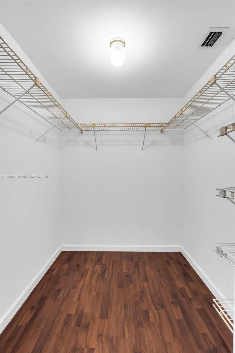 Miami, Florida 33129, United States, 1 Bedroom Bedrooms, ,2 BathroomsBathrooms,Residential,Active,203295