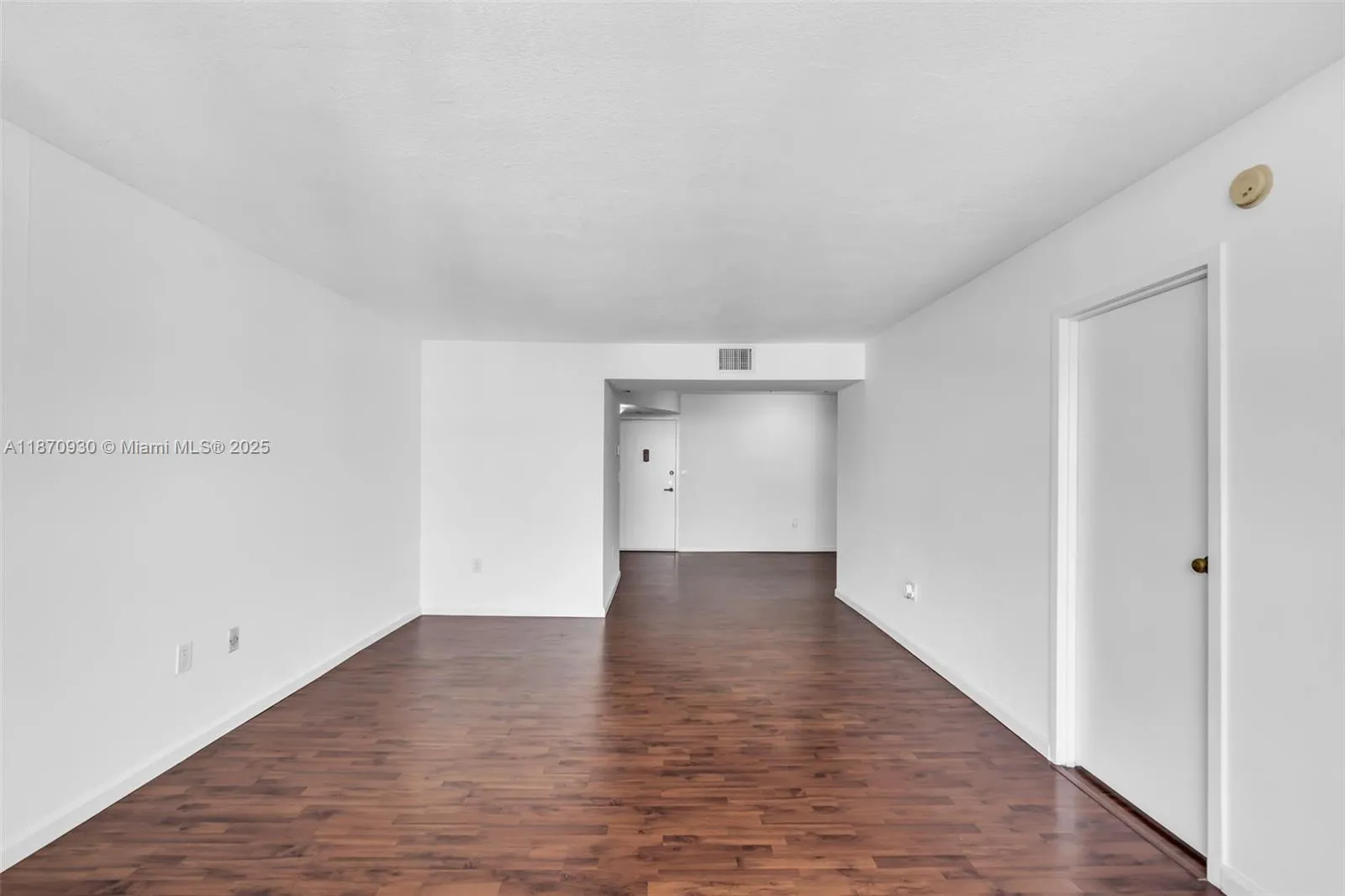 Miami, Florida 33129, United States, 1 Bedroom Bedrooms, ,2 BathroomsBathrooms,Residential,Active,203295