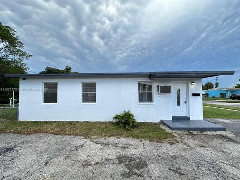 1344 9th St West Palm Beach FL 33401