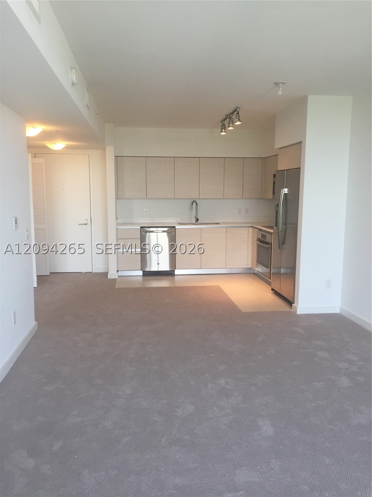 4250 Biscayne Blvd 1211