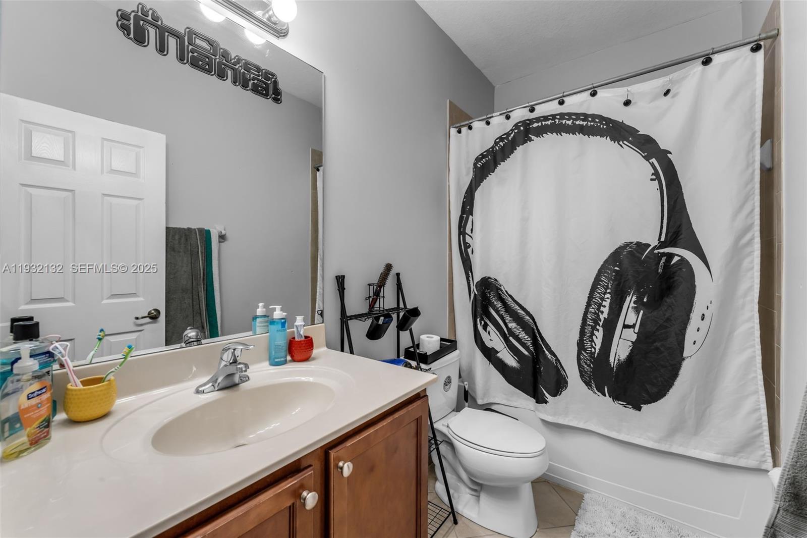 TRELLIS AT BAYSHORE - Residential