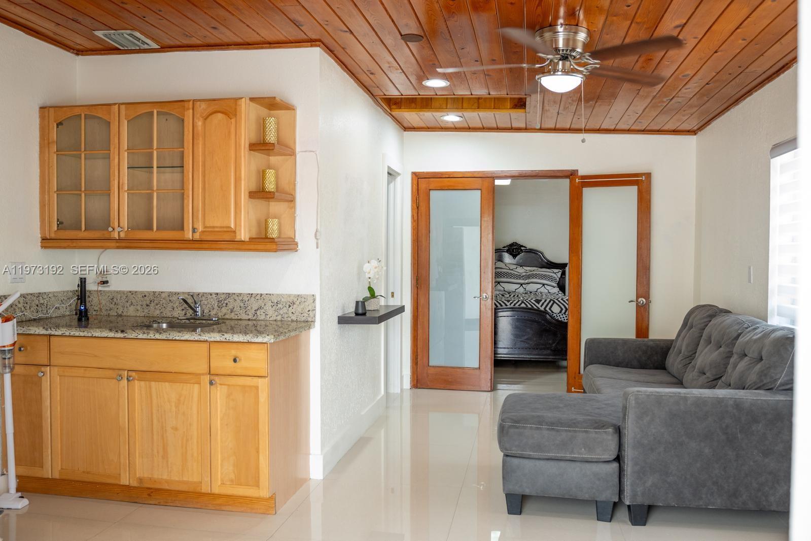 APACHE SUB - Residential