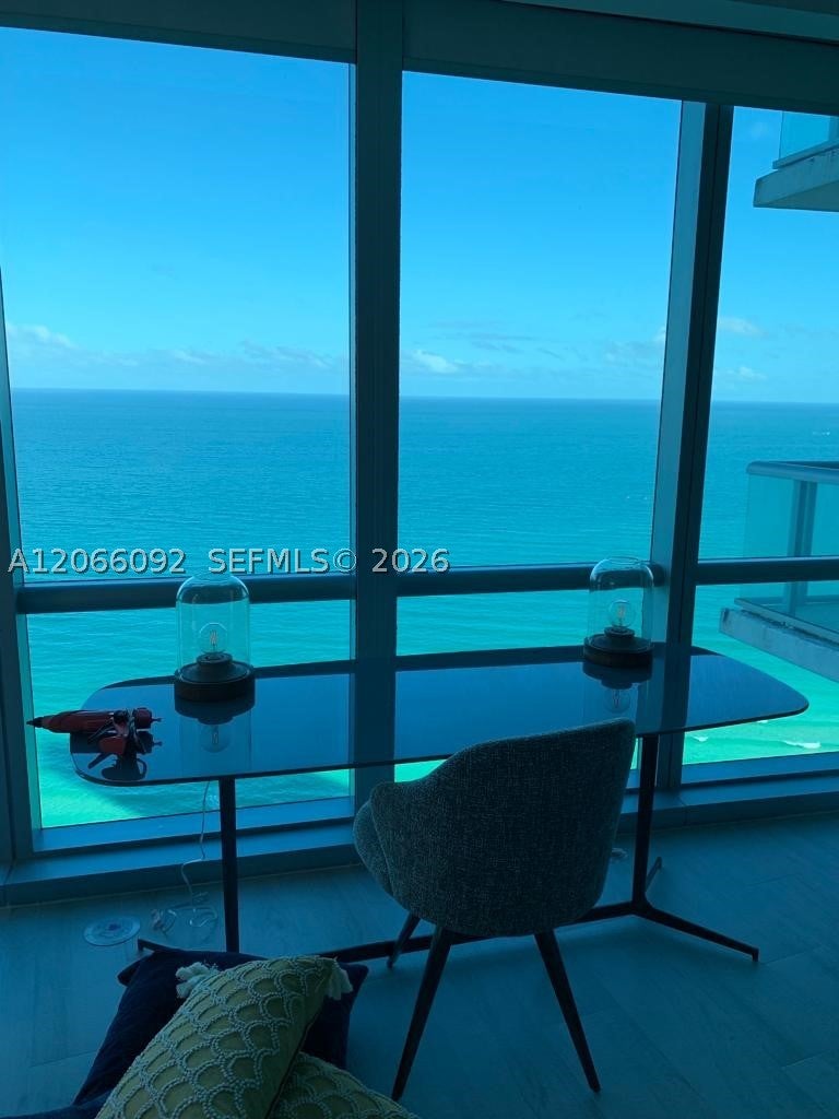 17121 Collins Ave 3808