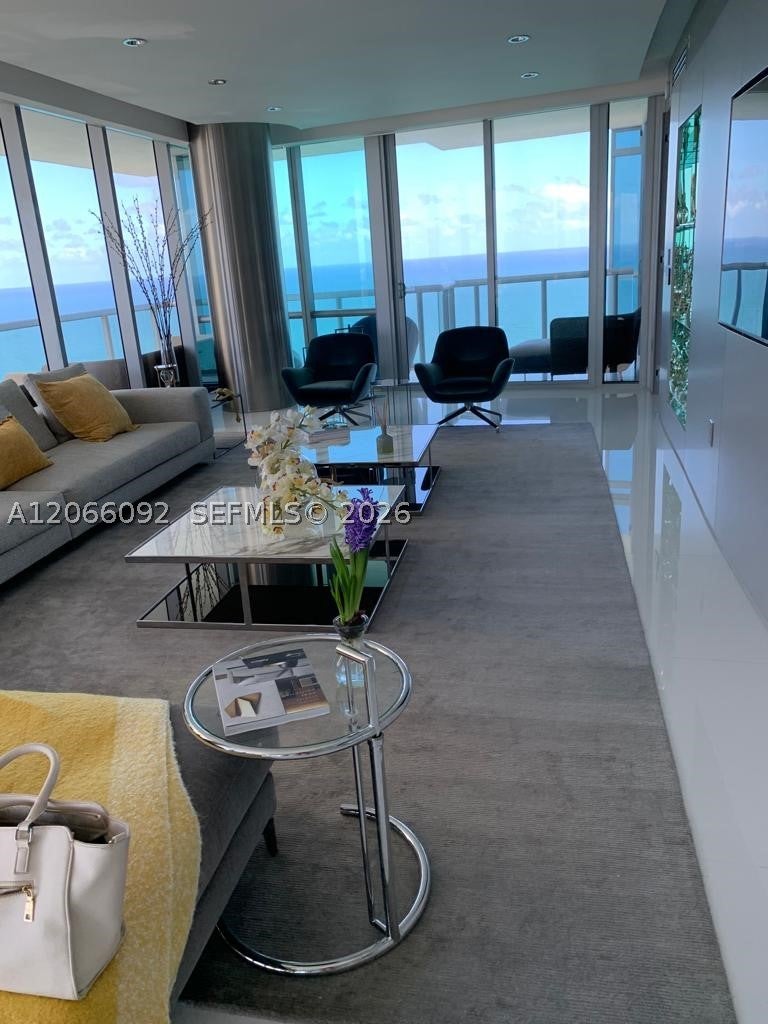 17121 Collins Ave 3808