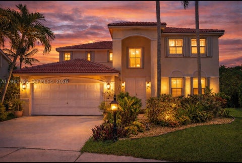 Photo of 4209 Pinewood Ln, Weston, FL 33331 (MLS # A11960765)