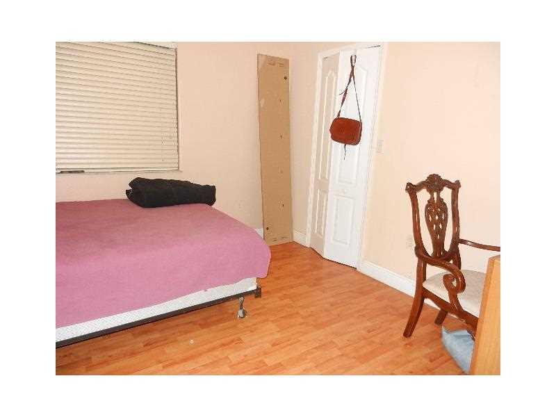 PELICANS POINT AT MILLER - Residential