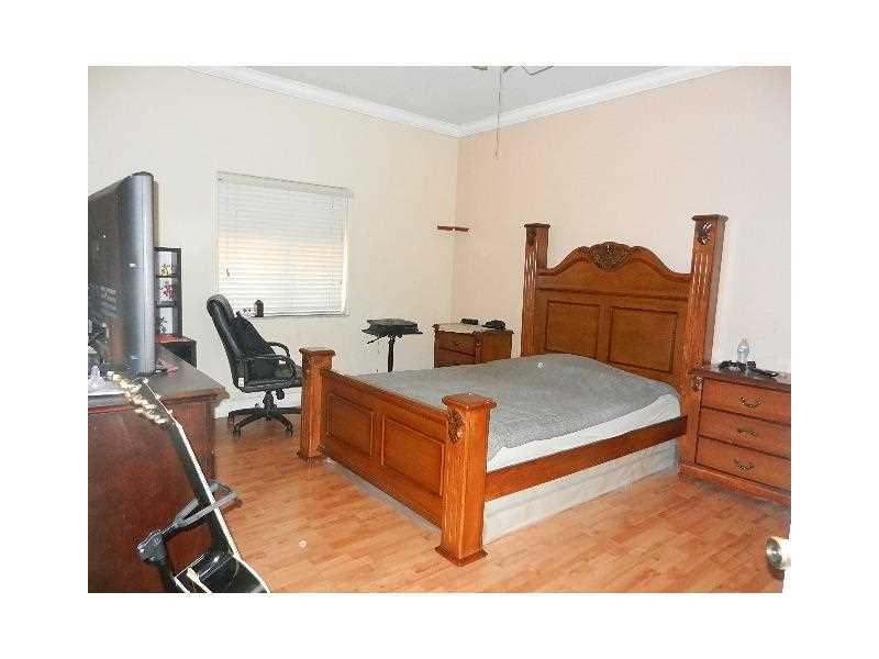 PELICANS POINT AT MILLER - Residential