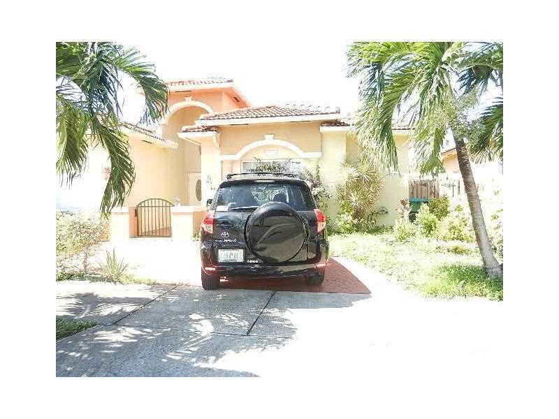 PELICANS POINT AT MILLER - Residential