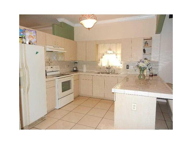 PELICANS POINT AT MILLER - Residential