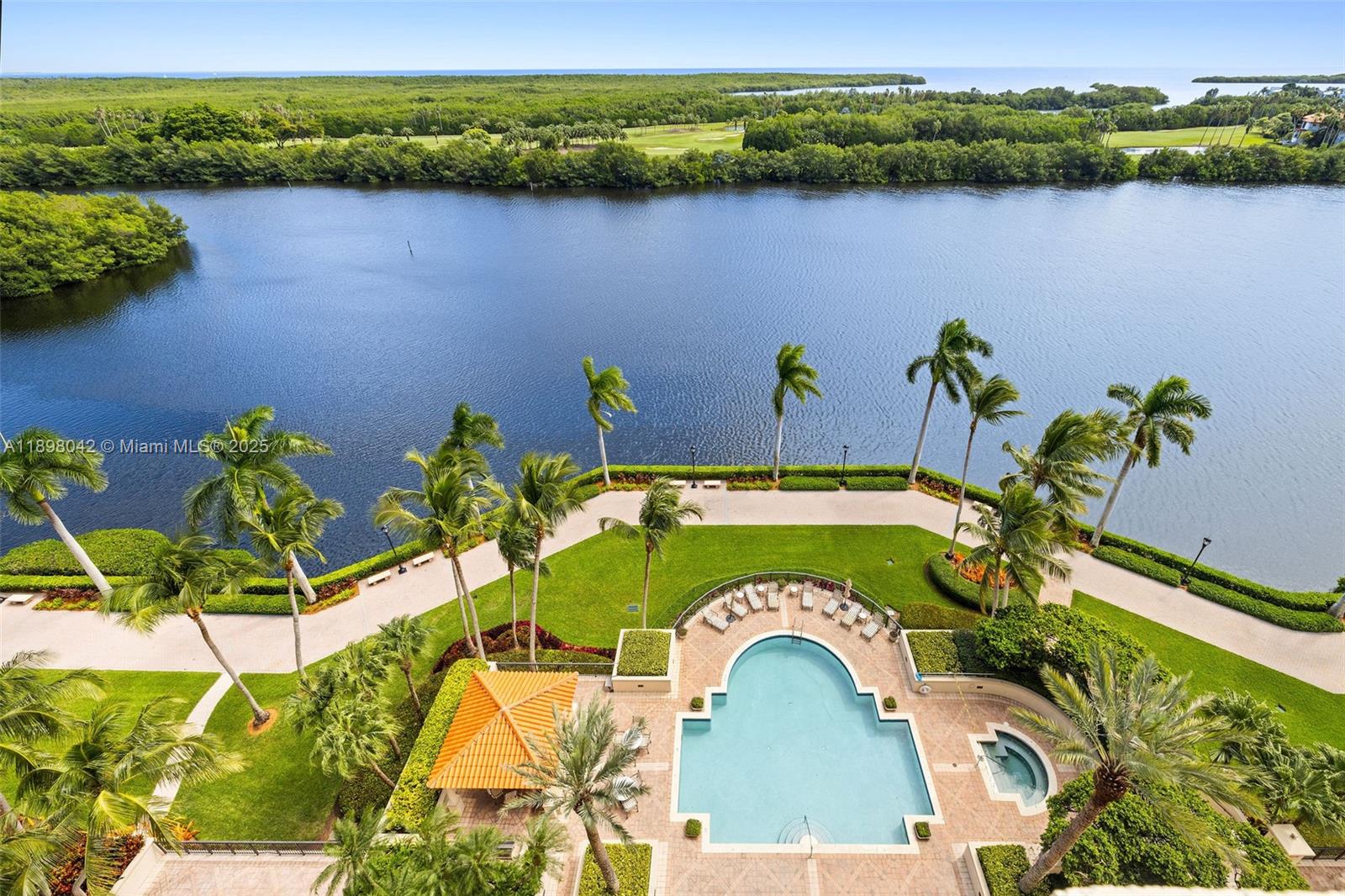 VERONA AT DEERING BAY CON - Residential