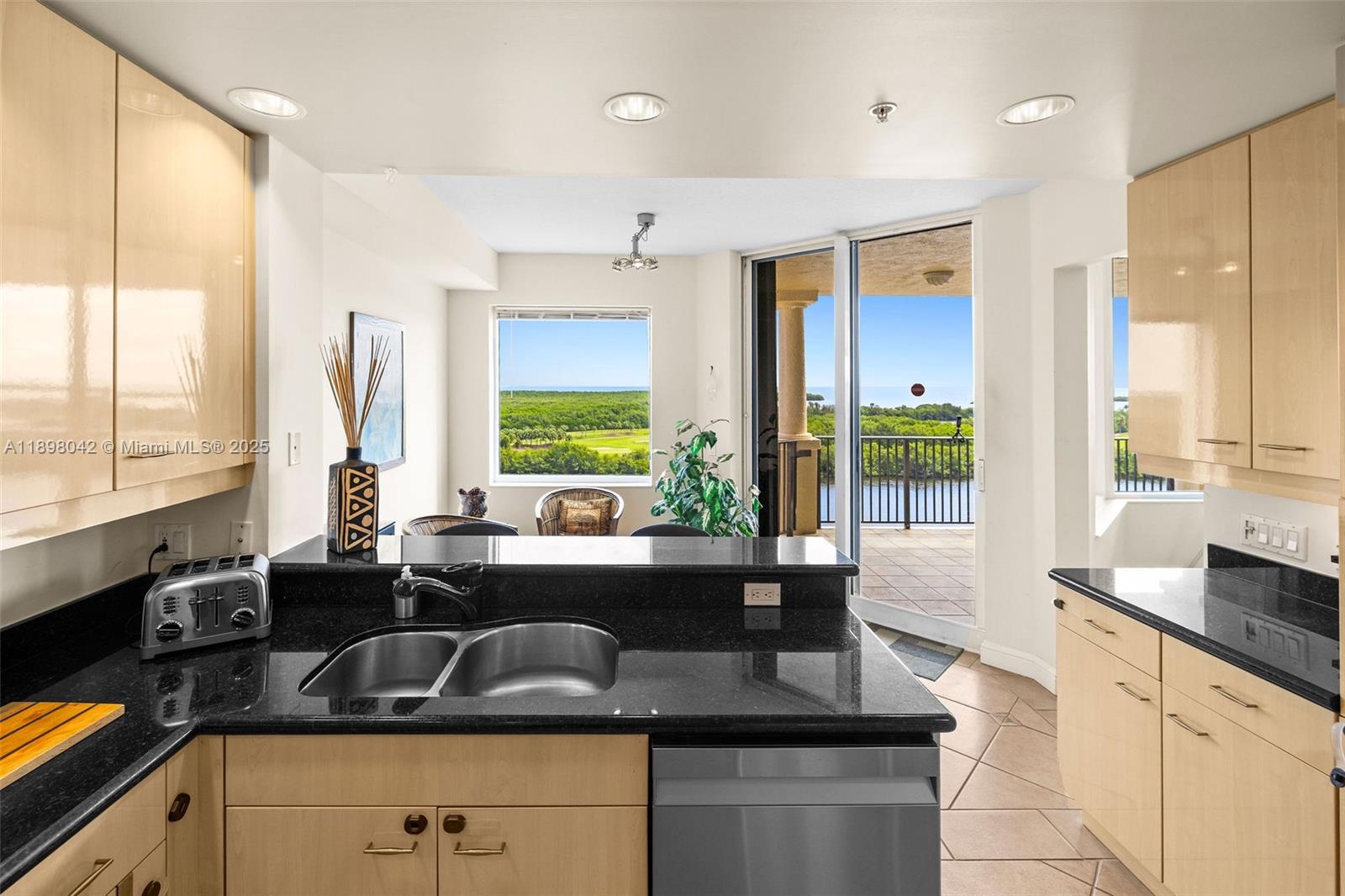 VERONA AT DEERING BAY CON - Residential