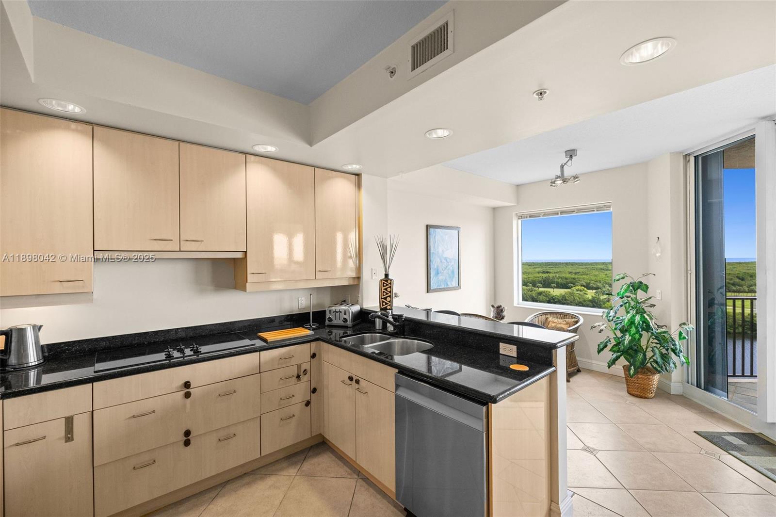 VERONA AT DEERING BAY CON - Residential