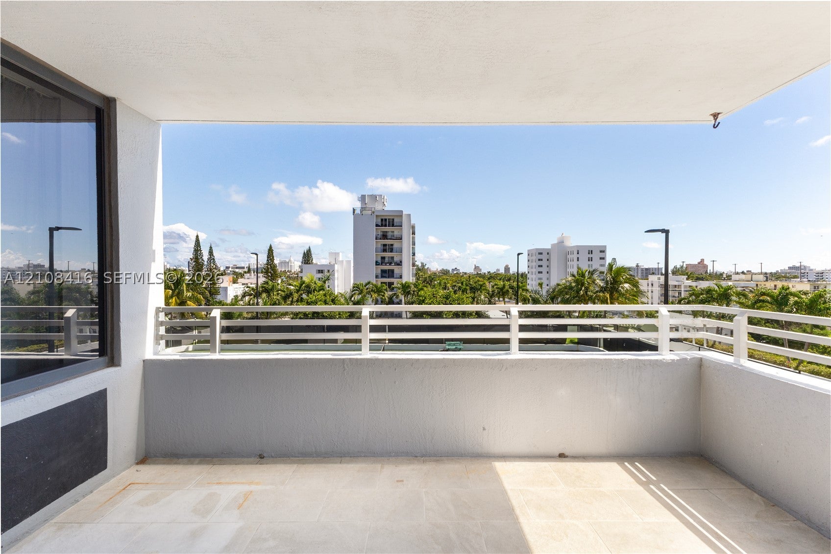 1330 West Ave 614