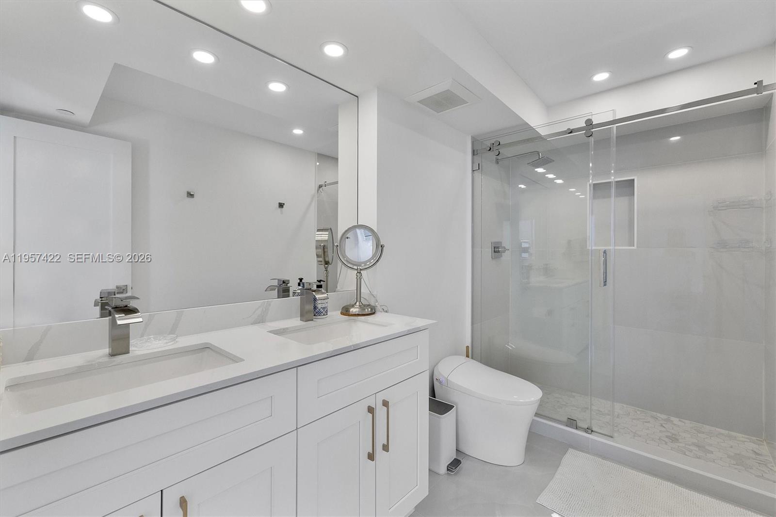 WATERVIEW CONDO - Residential