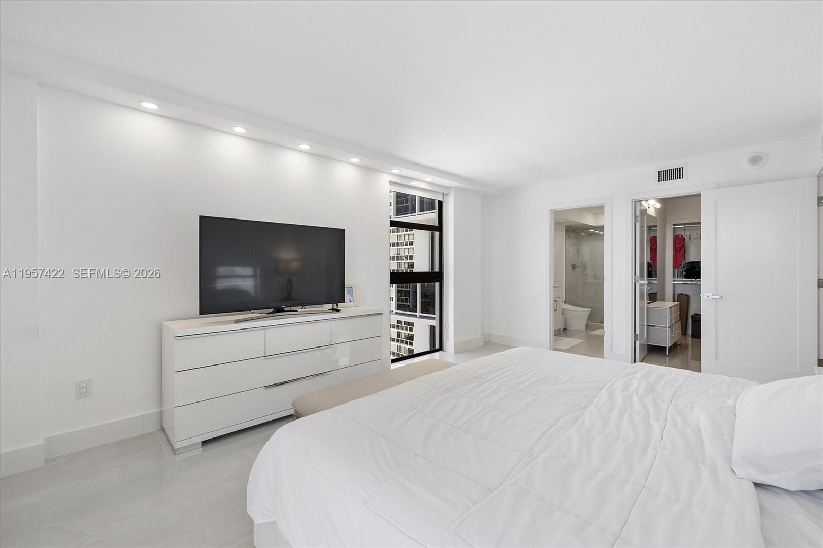 WATERVIEW CONDO - Residential