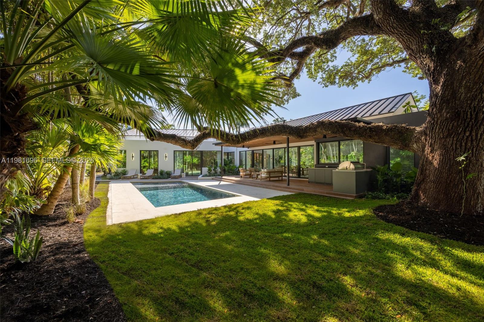 1701 Micanopy Ave